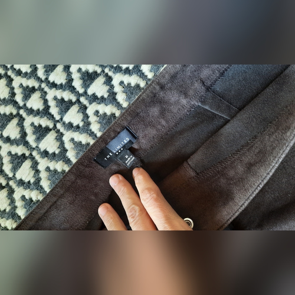 The Limited Chocolate Brown Suede Skirt - Picture 2 of 5